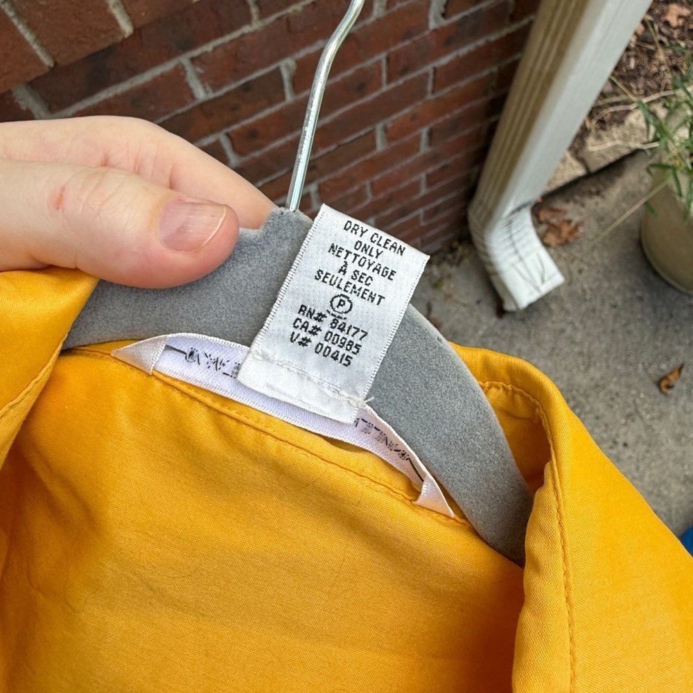 Diane Von Furstenberg Vintage Yellow Classic Pleated Dress Size 4 Women’s - Picture 6 of 7